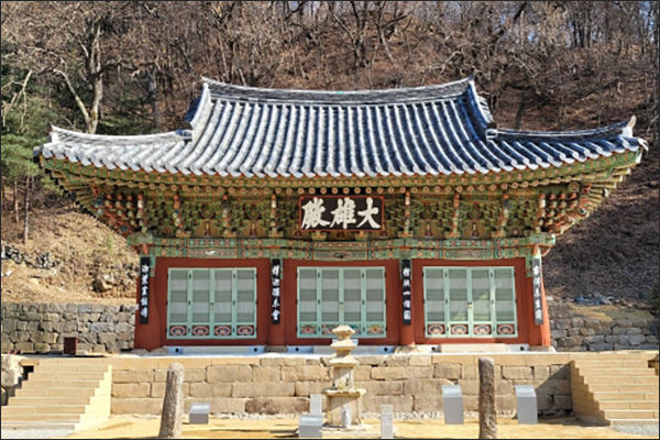 전통단청 시공 사진 : 안성 청룡사 대웅전(2021년)