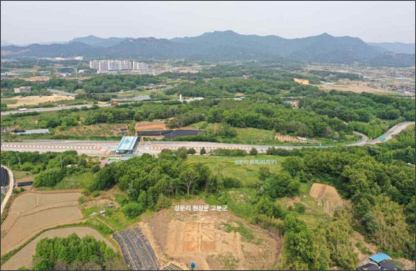 완주 상운리 원상운 고분군 발굴 조사지역 원경