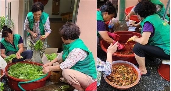 오희옥 지사 가족에게 전달하기 위해 전 전주시새마을부녀회 회원들이 정성껏 김치를 담그고 있는 모습(KBS사회봉사단 제공)