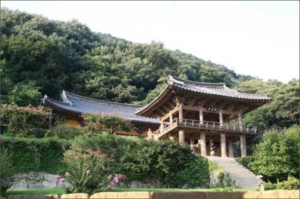 영주 부석사 안양루 전경