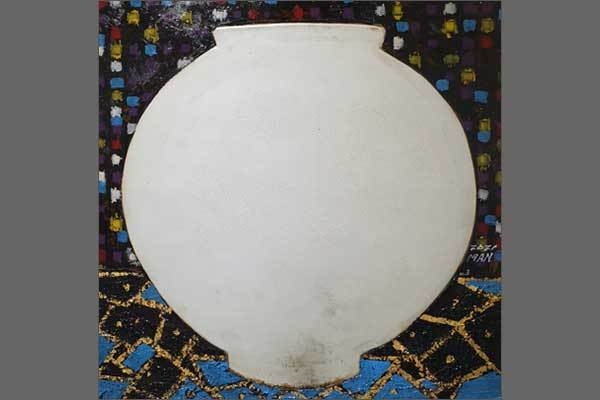반추-달항아리(2) 2021, 백자도판1330℃ 환원소성 후 옻칠, 73x81cm