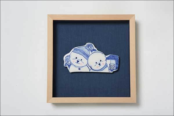 오수진, '원화소복Ⅸ 2022', 백자, 청화, 스와로브스키, 투명유, 7.8x14.5cm, 2022.