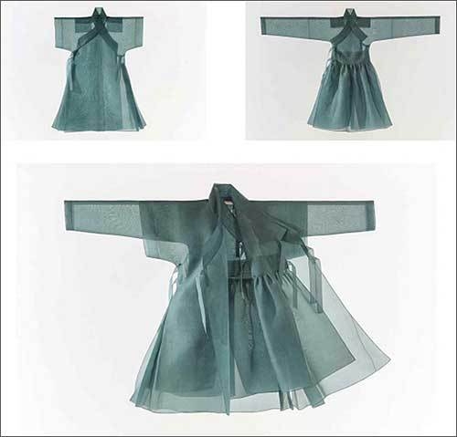 대통령상 김명자 작 ‘불복장(문수사 답호, 해인사 요선철릭), 아래 겹친 것