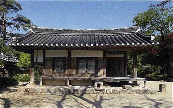 봉화 충재고택, 맞배지붕 3칸 집으로 단아하고 검박하다