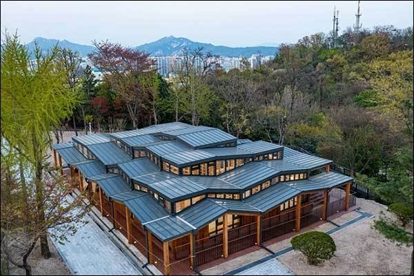성북구 오동근린공원 책쉼터 전경