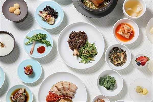 한식 '시절식 반상(요석궁1779)'