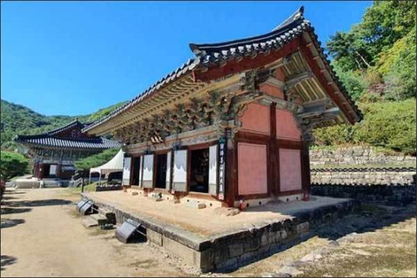 ‘용문사 대장전과 윤장대’(수리 전 현황)