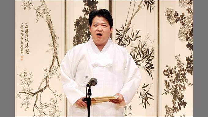 춘향가 가운데 '쑥대머리부터 장원급제'까지 불러 명창부에서 최우수상을 받은 이효녕 씨 