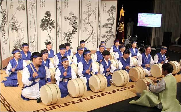 단체 부분 대상을 받은 ‘철원군장애인판소리합창단’