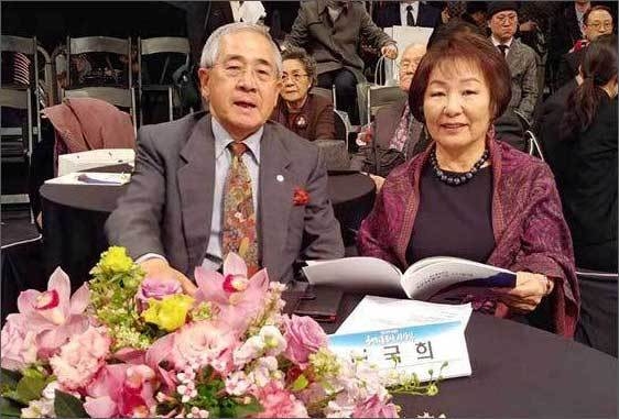 제20회 KBS 해외동포상(2019) 수상 식장의 배국희 씨와 부군 고 김부운 교수, 김부운 교수는 안타깝게도 2022년 1월 세상을 떴다.