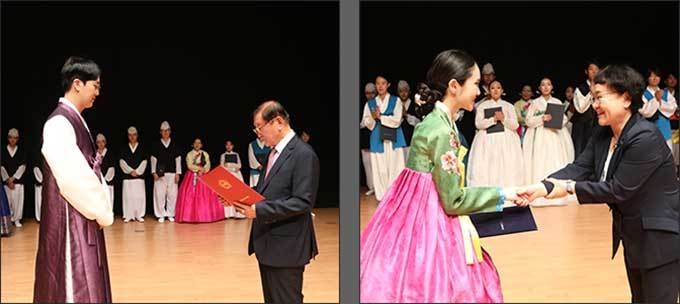 일반부 종합대상(국회의장상) 박신의(왼쪽), 일반부 종합최수우상(문체부장관상) 김효슬