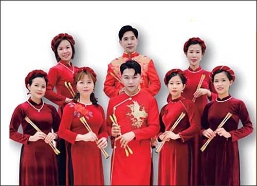 한국에서 활동하고 있는 베트남민족악기단체 <호아센>