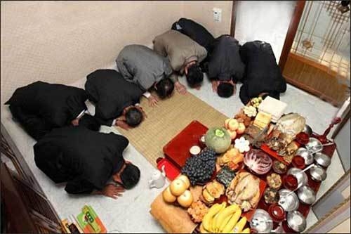 <한가위 차례> *사진 제공: 국립민속박물관