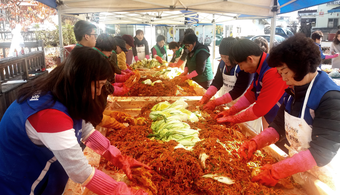 김치 종주국 한국의 김장 모습