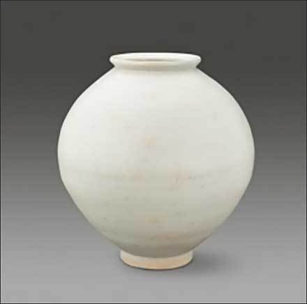 <달항아리>, Lot. 87, , 42.3×47.5cm(h), 작가 35억원