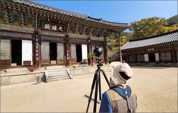 안전점검 모습(구례 화엄사 대웅전)