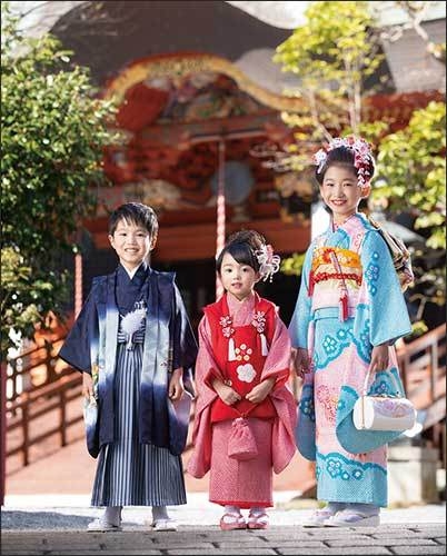 "七五三 , 伊勢丹写真室 (isetan-photo.co.jp)" 이세단 사진실 제공