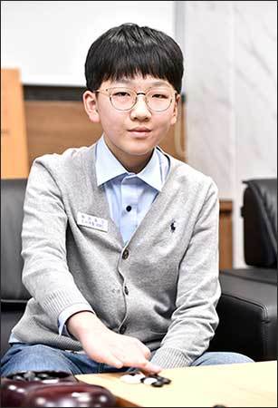 12살 이하 입단대회 첫 주인공 홍준선 초단