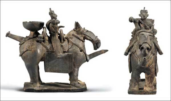 함께 출토된 하인상, 높이 23.4cm, 국보