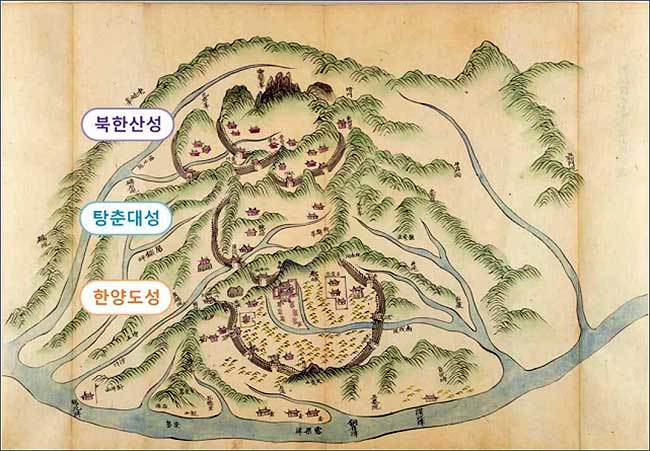 좌해여지(左海輿誌)*> 도성연융대북한산성합도 * 순조-철종연간 제작된 채색필사본 지도첩(20매, 24.0㎝×42.3㎝)으로, 현 일본 교토대학교 가와이문고 소장