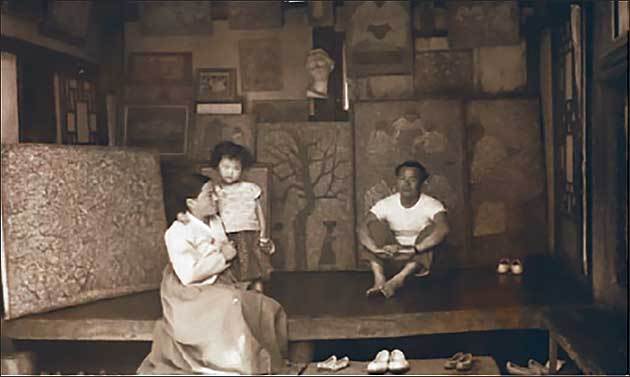 1959년 창신동 집 마루에서