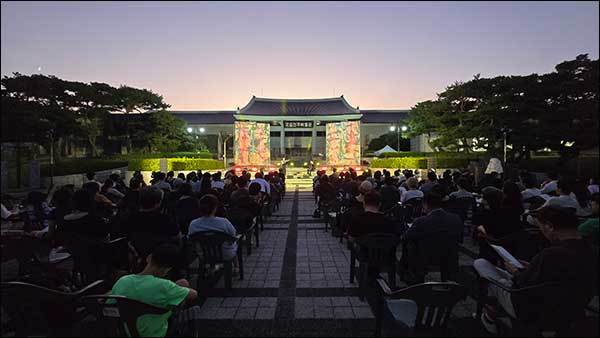 <strong>2024 뜨락음악회 사진</strong>