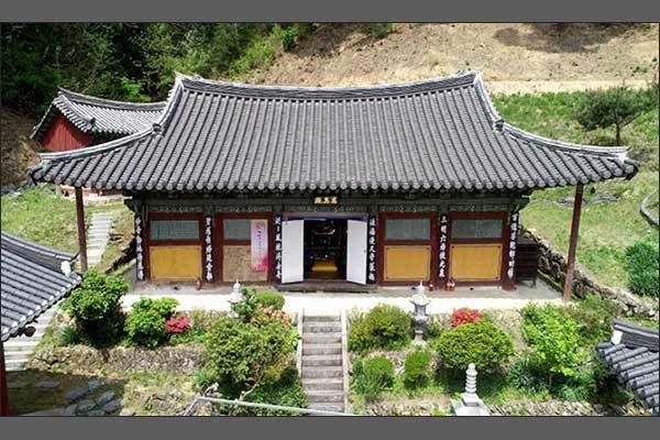 「안동 광흥사 응진전」 정면