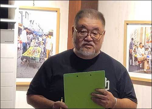 <반도의 스케치 1985> 작가와의 만남(갤러리 토크) 진행을 맡은 류은규 사진 작가
