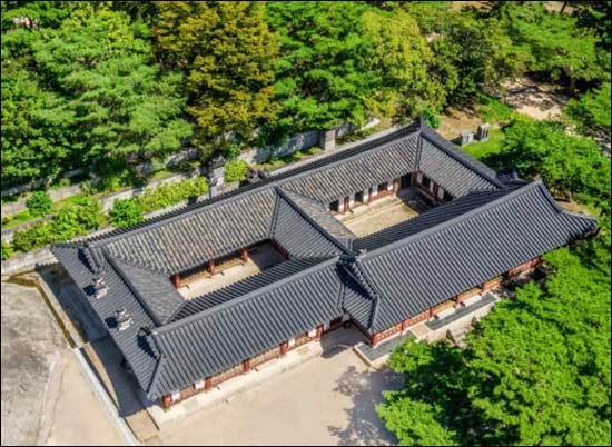 창경궁 집복헌 전경(왼-집복헌, 오-영춘헌)