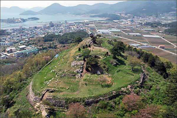 거제 수정산성 전경