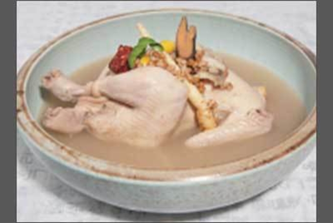 우리맛닭’ 삼계탕 한 그릇, 여름철 원기 회복에 으뜸