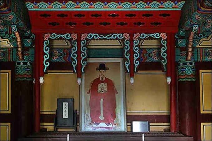 여수 충민사(忠愍祠)와 석천사(石泉寺)