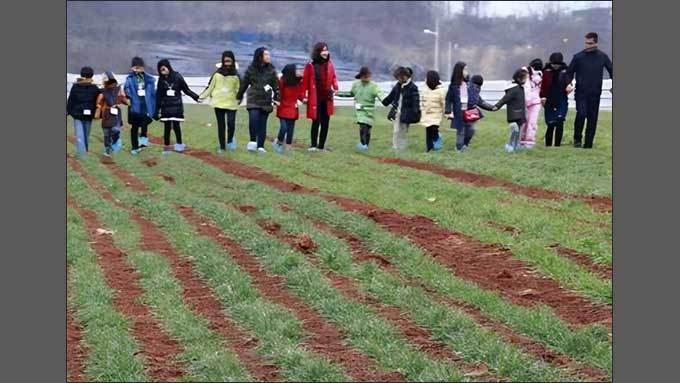 불한시사 합작시 58. 보리밟기