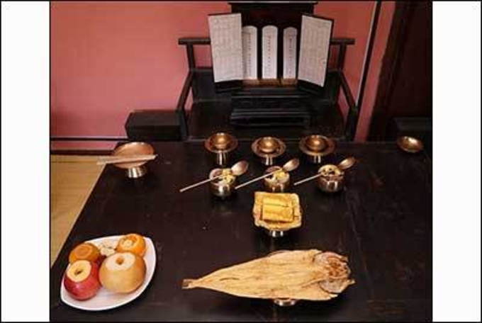 차례는 제사와 다르다