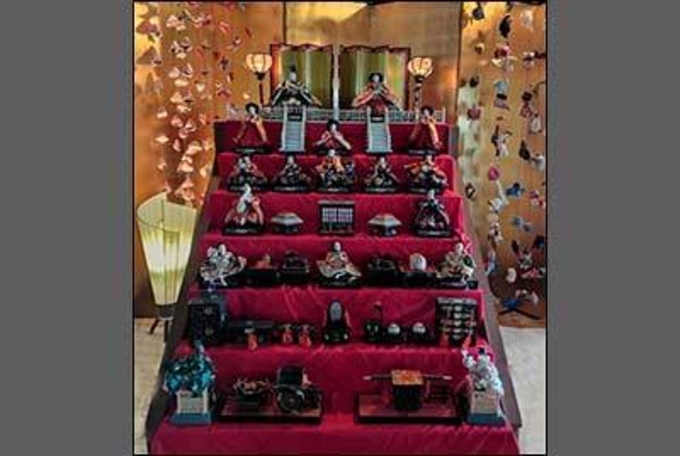 여자아이를 위한 전통 풍습 '히나마츠리' 날